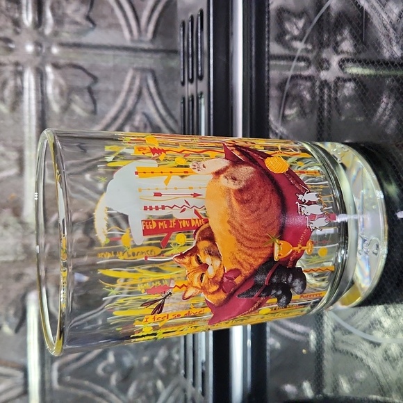 Final Price/McDonald's Puss in Boots Glass in GUC - Picture 3 of 4